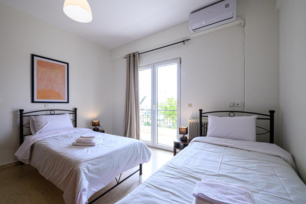 Oliva Apartment Каламата Екстериор снимка