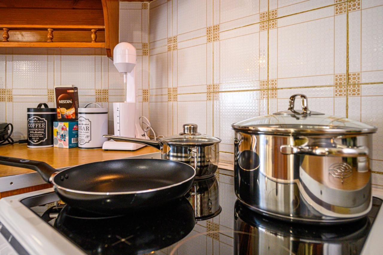 Oliva Apartment Каламата Екстериор снимка