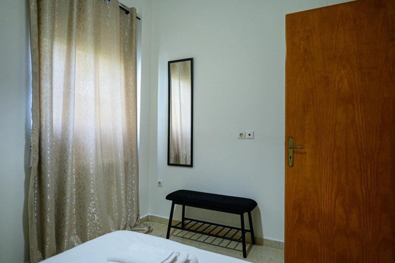 Oliva Apartment Каламата Екстериор снимка