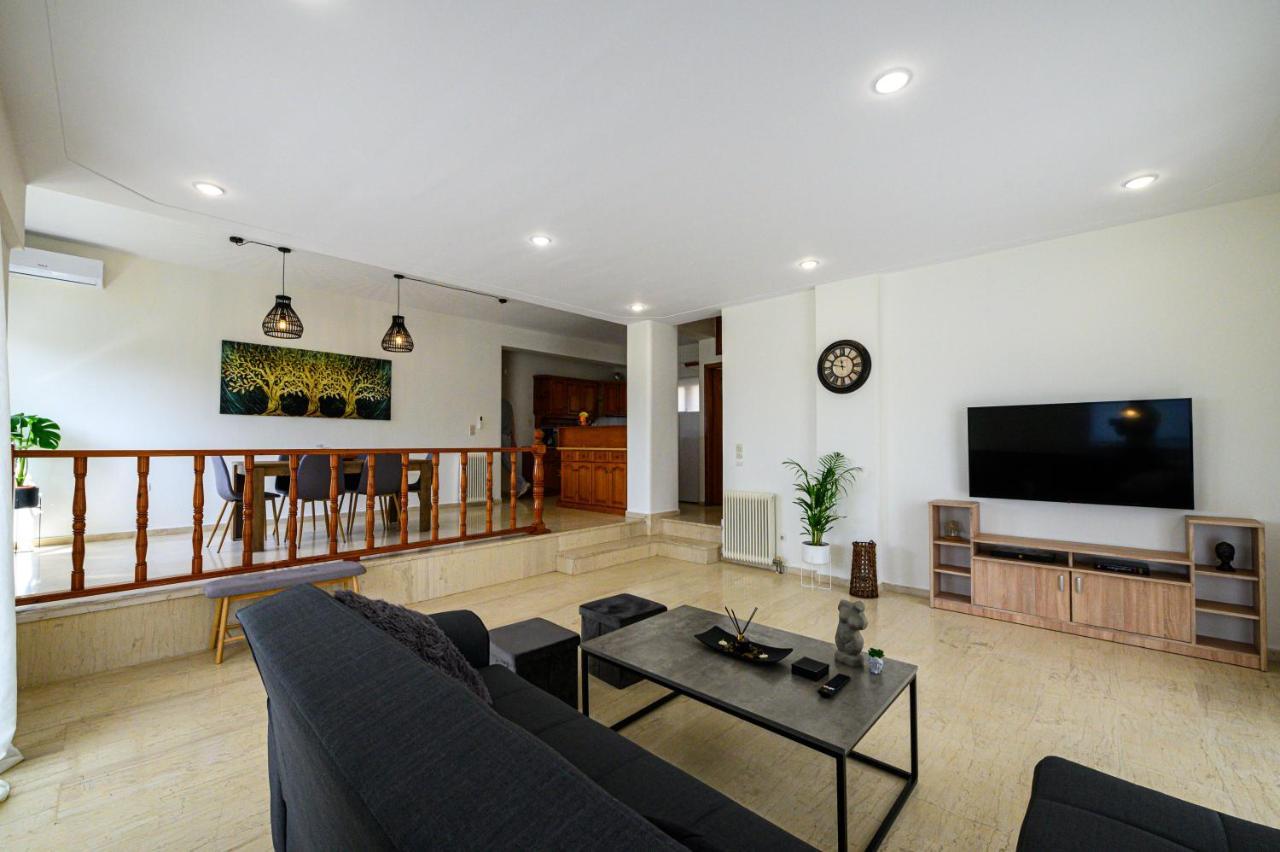Oliva Apartment Каламата Екстериор снимка