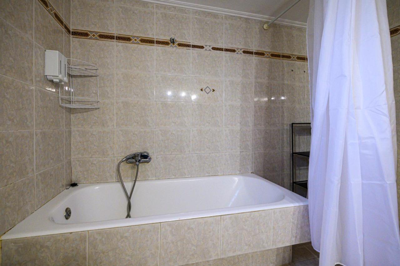 Oliva Apartment Каламата Екстериор снимка