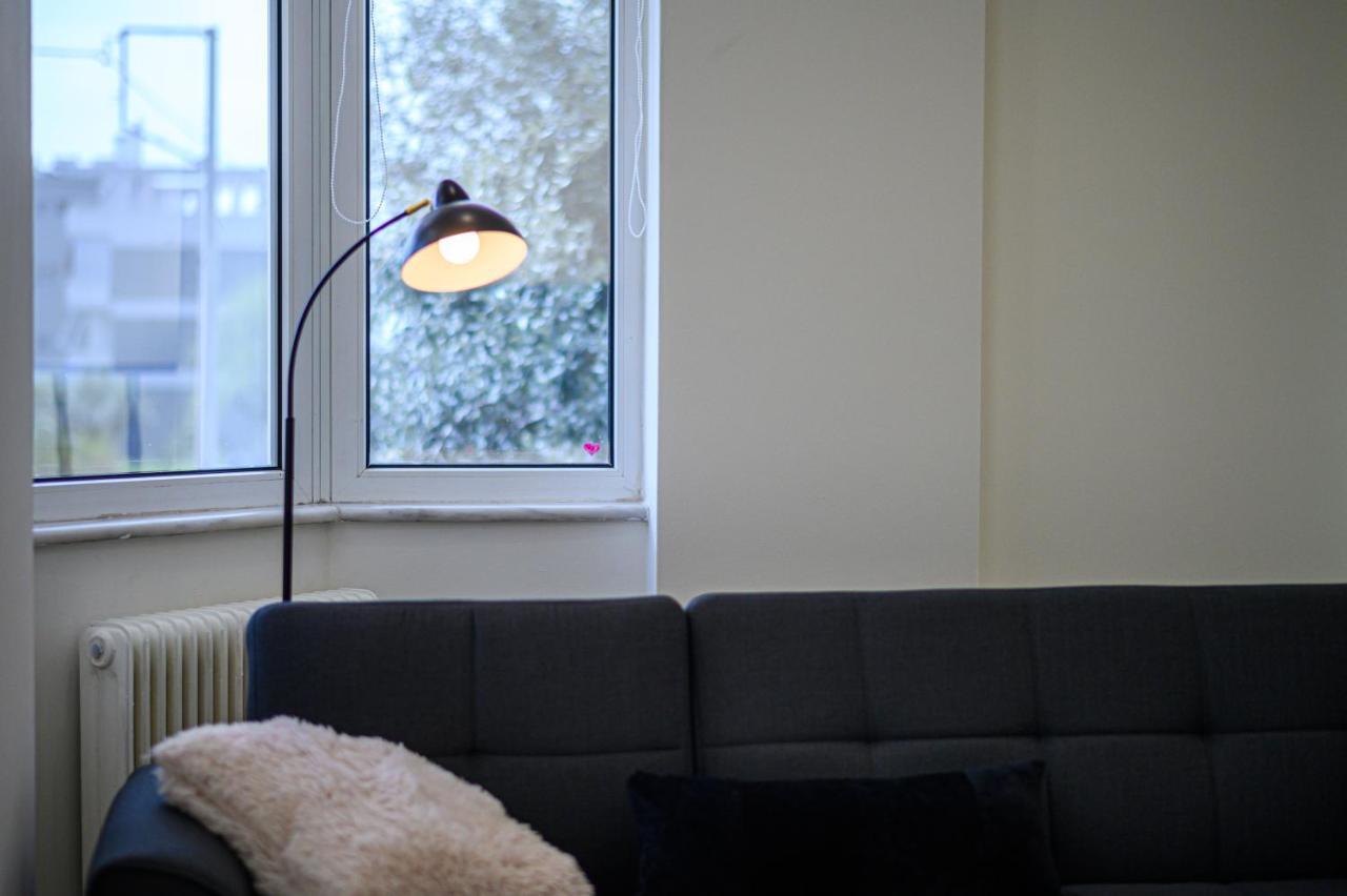 Oliva Apartment Каламата Екстериор снимка