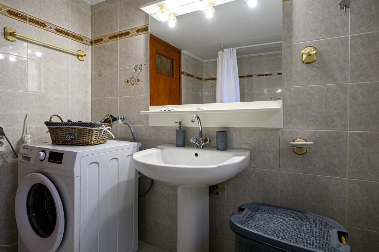 Oliva Apartment Каламата Екстериор снимка